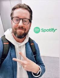 Timothy Durr's Instagram, Twitter & Facebook