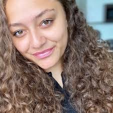 Julia Dahlgren's Instagram, Twitter & Facebook