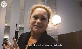 Josylvio is dolblij, omdat hij vader wordt. Josylvio Krijgt Gouden Plaat Van Zijn Moeder