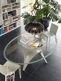 Small spaces deserve dining tables too. Modern Round Glass Dining Table By Molteni Arc