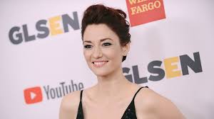 Supergirl star Chyler Leigh opens up about sexuality - ABC11 Raleigh-Durham