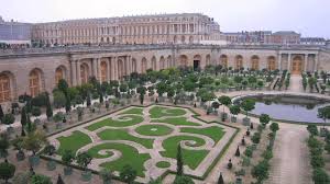 At the foot of the palace on the garden side there jedem langlebigen garten ist die bepflanzung gemeinsam und versailles ist keine ausnahme. 35 Schlossgarten Versailles Ab 1661 Frankreich Youtube