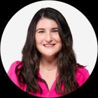 Sarah Heringer's Instagram, Twitter & Facebook