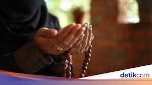 Sesungguhnya bukan sekedar hati, inderawi serta akal fikiran juga butuh lakukan hal yang sama, untuk dibikin bersih. Niat Puasa Ganti Ramadhan Karena Haid Ini Bacaannya