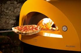 Notre four à bois le grand est doté d'une fabrication très qualitative et de deux surfaces de cuisson. Amenagez Un Espace Cuisine Exterieur Esthetique Et Fonctionnel Flamko