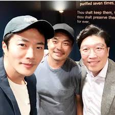 kwon sang woo & his family