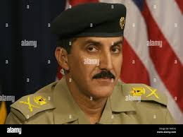 Iraqi army military officer major hi-res stock photography and images