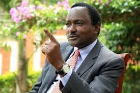 Wiper leader kalonzo musyoka at dci offices over ownership of his land in yatta. Jubilee Point Man Doles Cash To Wiper Mps Woos Kalonzo