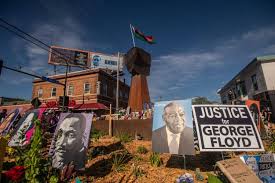 All lives of black folx are sacred & deserve protection justice/mutual aid links linktr.ee/38thandchicagogfs. 1ul25oldrlwm2m