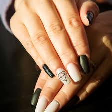 Silhouette like black and white landscape nail designs. 40 Cool Black And White Nail Designs