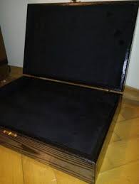 Isme Ozel Tesbih Kutusu Yapilmaktadir