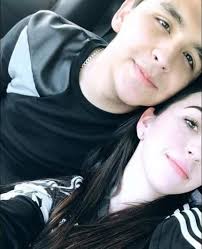 Cazzu le advierte a Ángela Aguilar sobre Nodal 💔😢 Cazzu estrenó ayer su  nueva canción "Con Otra" en donde le aconseja a Ángela Aguilar que debe  tener cuidado con Christian Nodal porque "