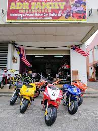 Dalam video pertama garage diy, kita akan belajar bagaimana hendak menggantikan minyak enjin, atau lebih dikenali sebagai minyak hitam dalam kereta anda. Adr Toys Gua Musang Home Facebook