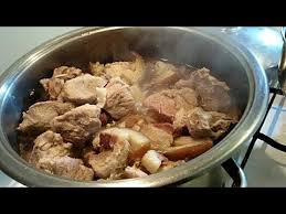 Tochitura ardeleneasca de porc, mamaliguta. Tochitura Din Carne De Porc Youtube