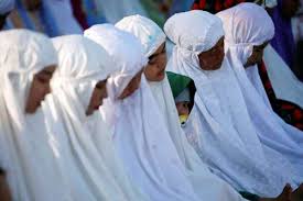 Mencari contoh pandemik yang mirip untuk memicu kepanikan massal, dan. Fatwa Lengkap Mui Terkait Pelaksanaan Ibadah Saat Wabah Virus Corona Covid 19 Kabar24 Bisnis Com