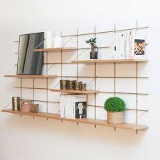 Voici une étagère murale en forme de carré qui sort de l'ordinaire avec son bois massif à la couleur claire. 37 Idees D Etagere Et Bibliotheque Modulable