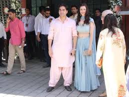 4,482 likes · 4 talking about this. Arbaaz Khan And Girlfriend Pastel Outfits At Ganesh Chaturthi Boldsky Com