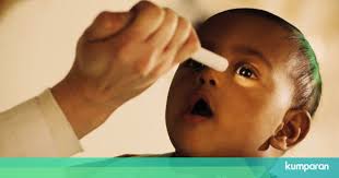 Anda masih boleh menukar lampinnya, mengusapnya, bercakap dengannya, dan mungkin memegang dan menyusukannya. Bila Bayi Boleh Melihat Boleh Guna Ubat Bontot Bila Demam 38 C Doktor Ini Kongsi Bila Anda Menggunakan Air Kemasan Pastikan Untuk Melihat Kandungan Mineralnya Terlebih Dahulu Rang Geto