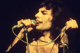 (586) queen freddie mercury, freddie mercury teeth, freddie mercury. How Come Freddie Mercury Never Fixed His Teeth