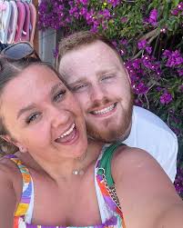 Zoë Thwaites (@zoethwaites.x) • Instagram photos and videos