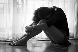 Es así porque habitualmente se asocia con la tristeza y la desesperación. Cuidado Con La Soledad Tristeza Y Depresion El Impulso
