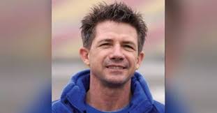 Aaron Gobert's Instagram, Twitter & Facebook