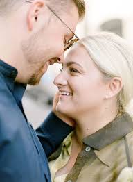 This Elegant Paris Anniversary Session Will Give you the Travel Bug