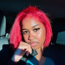 Em 💫 (@emilycaprisun)