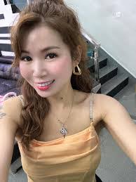 Fanny Lang's Instagram, Twitter & Facebook