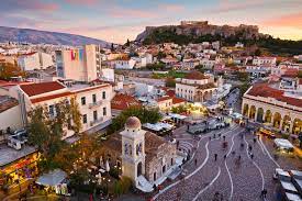 Grecia este situata in peninsula balcanica, la sud de bulgaria, fri macedonia si albania si la vest de turcia. Vacanta In Grecia Cele Mai Frumoase Destinatii Si Atractii