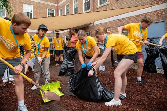 Top 24 Volunteer Ideas for Teens | YMCA