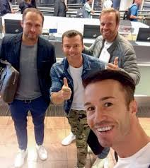 Nicolas liébaert (38), wout bru (49), en filip d'haeze (45) reisden samen. Home Your Journey To A New Look Esthetic Airlines