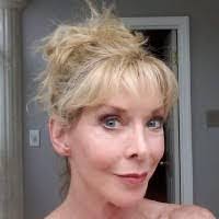 Tracey Brummer's Instagram, Twitter & Facebook