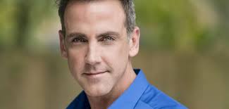 Carlos ponce looks after his body. Carlos Ponce Music And Phantoms El Observador
