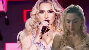 Çıplak küvet pozlarının ardından Hadiseden sosyal medyayı sallayan  paylaşım! Kalçasını paylaştığı kareye bakın ne yazdı?