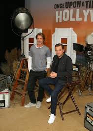 Just A Bunch Of Photos Of Brad Pitt And Leonardo Dicaprio Looking Hot Together Leonardo Dicaprio Brad Pitt In Hollywood
