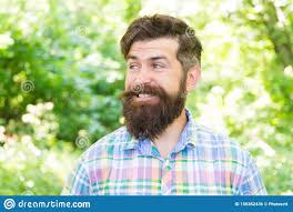 Que vous soyez simplement un fan du look de buveur de café intellectuel ou non, on vous presente une sélection des meilleures coiffure hipster homme. La Joie De La Meilleure Coiffure Homme Hardi Souriant Avec Une Coupe De Cheveux Mode En A C Ta C Happy Hipster Au Visage Brancha C Photo Stock Image Du Poils Shampooing 156352436