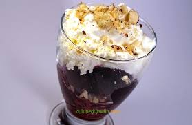 Quetsches Au Vin Rouge Facon Liegeois Quetsche Vin Chaud Fruits Et Legumes De Saison