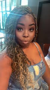 Finally we getting a new restaurant around here 25th and taft by country  market