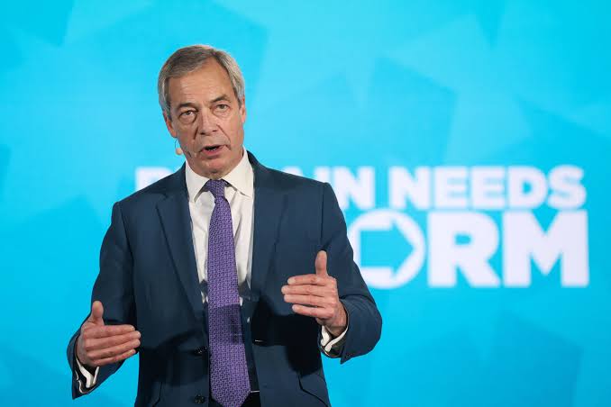 Nigel Farage failed to declare 17 payments on time, UK inquiry finds |  Reuters