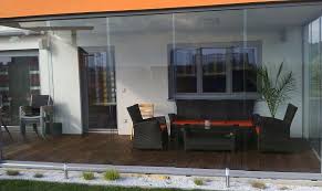 Rahmenlose Glasschiebewand Oder Glasfaltwand Fur Anbauten Wintergarten Einrichtung Terrassendach Terrassen Dach