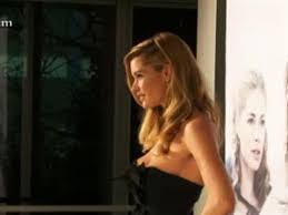You have read this article doutzen kroes / supermodel news with the title doutzen kroes nova zembla premiere. Doutzen Kroes Schittert Op Premiere Van Nova Zembla Gazet Van Antwerpen Mobile