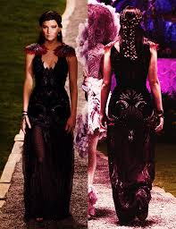 Katniss Everdeen S Black Gown From Hunger Games Catching Fire Hunger Games Costume Hunger Games Fashion Hunger Games Katniss