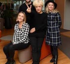 Depuis 1981, indochine défie, sans aucun tabou, les modes. Nicola Sirkis Est Plein De Projets Pour Indochine Rennes Maville Com
