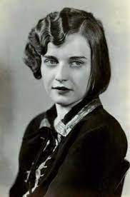 How To Do The Marcel Waves Step By Step Tutorial 1920s History Daily Marcel Waves Hair Waves Short Hair Waves