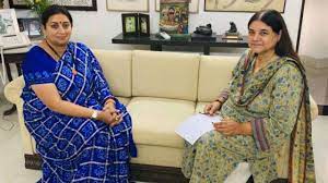 In conversation with maneka gandhi, ministry of women and child development anchor: Smriti Irani Meets Maneka Gandhi Discusses Wcd Ministry Issues