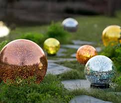 Top 15 Diy Garden Globes Gazing Balls Tutorials Ideas Garden Balls Garden Globes Diy Garden
