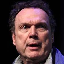 Le playback commence alors qu'il n'est pas samuel etienne : Julien Lepers Tv Show Host Age Birthday Bio Facts Family Net Worth Height More Allfamous Org
