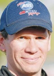 Northland prep hockey coach recuperating after auto racing crash