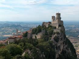 Hay 4 maneras de llegar desde ferrara hasta san marino en tren, autobús, coche o en autobús de enlace. San Marino Encantador Microestado Europeo Vuelos Baratos Baratos